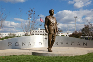 Ronald Reagan Statue